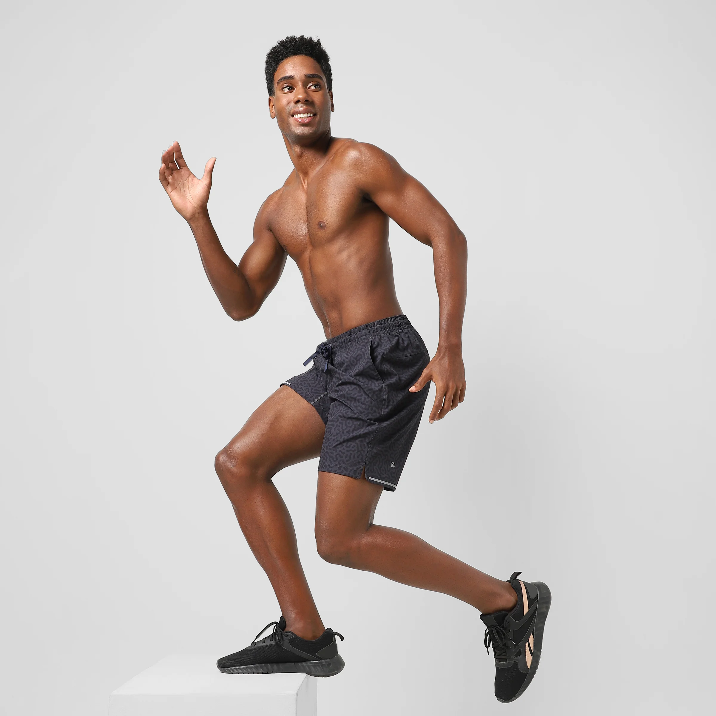 Run Short v2 (Clearance) - Image 2